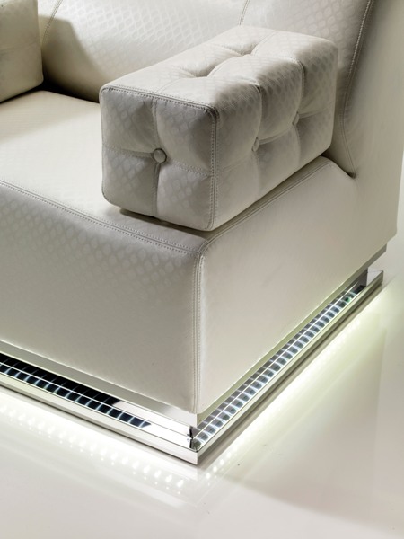 Style: "newok riflesso pietra"