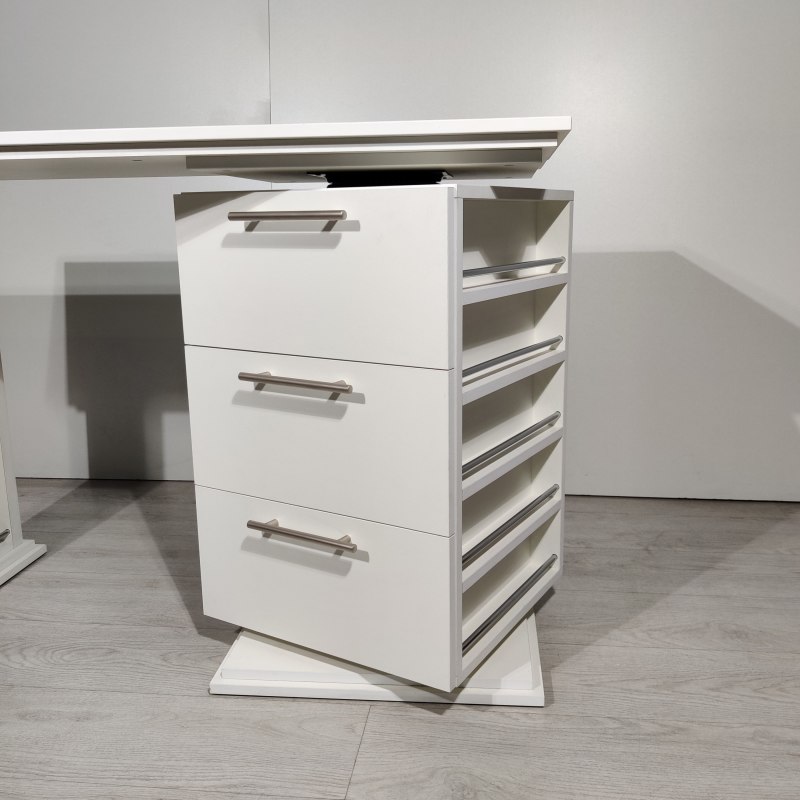manicure-table-perfect-6