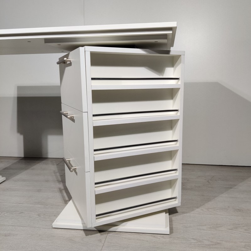 manicure-table-perfect-7