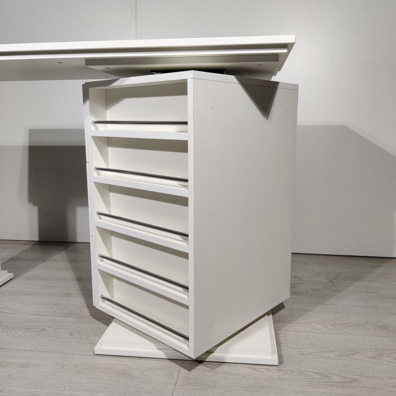 manicure-table-perfect-8
